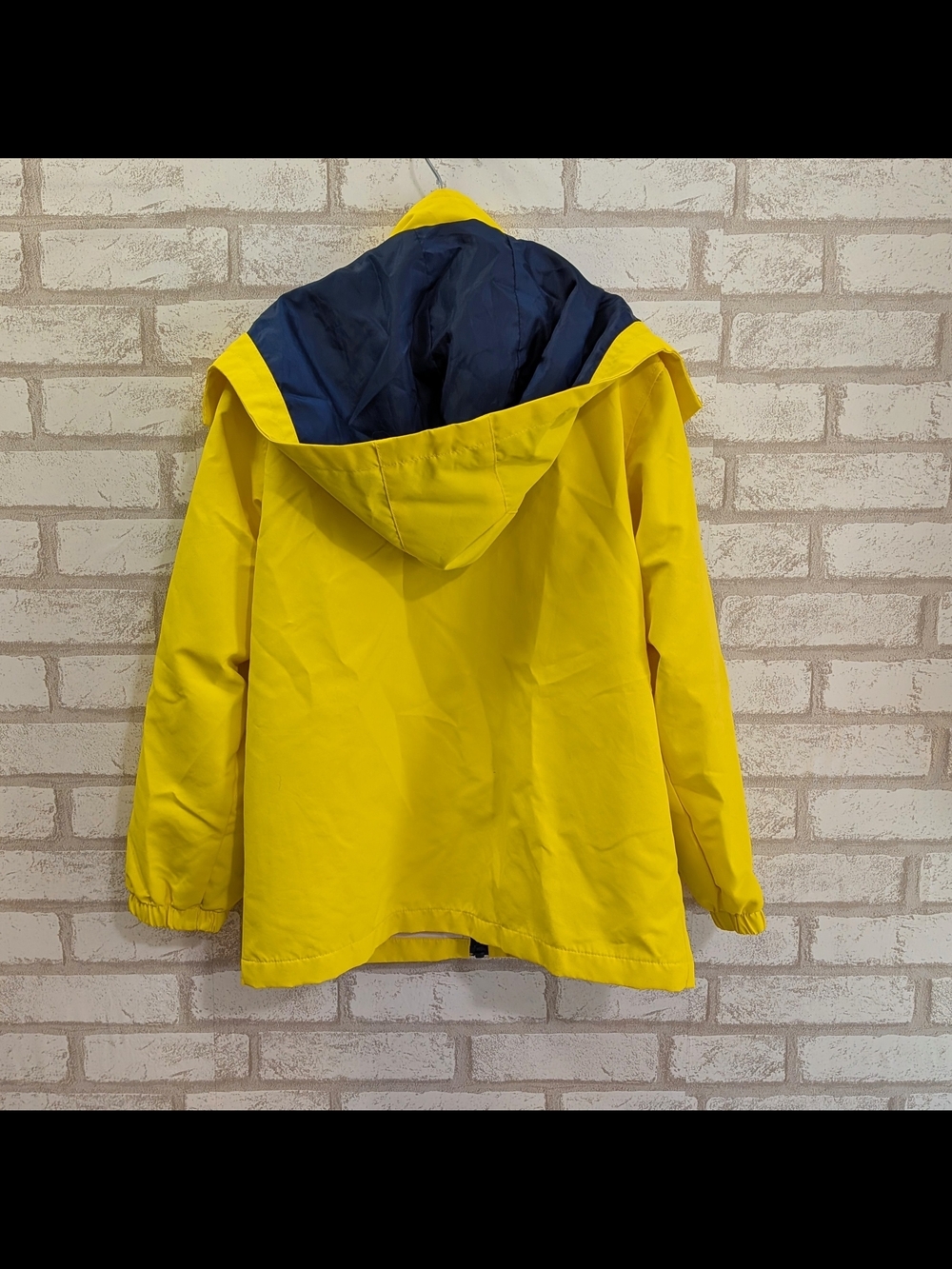 Boys Saphirose Waterproof Jacket Size 6-7 Large W/ Compass Zipper Pockets - Picture 2 of 9
